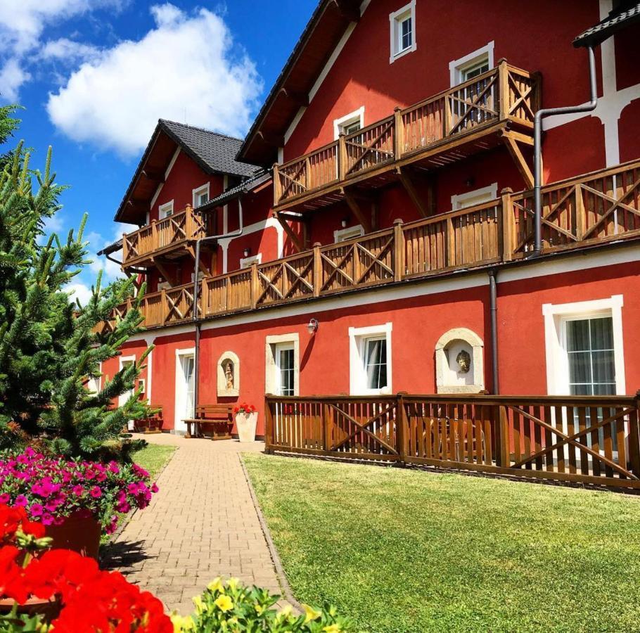 Hotel Barborka Přední Výtoň Eksteriør billede